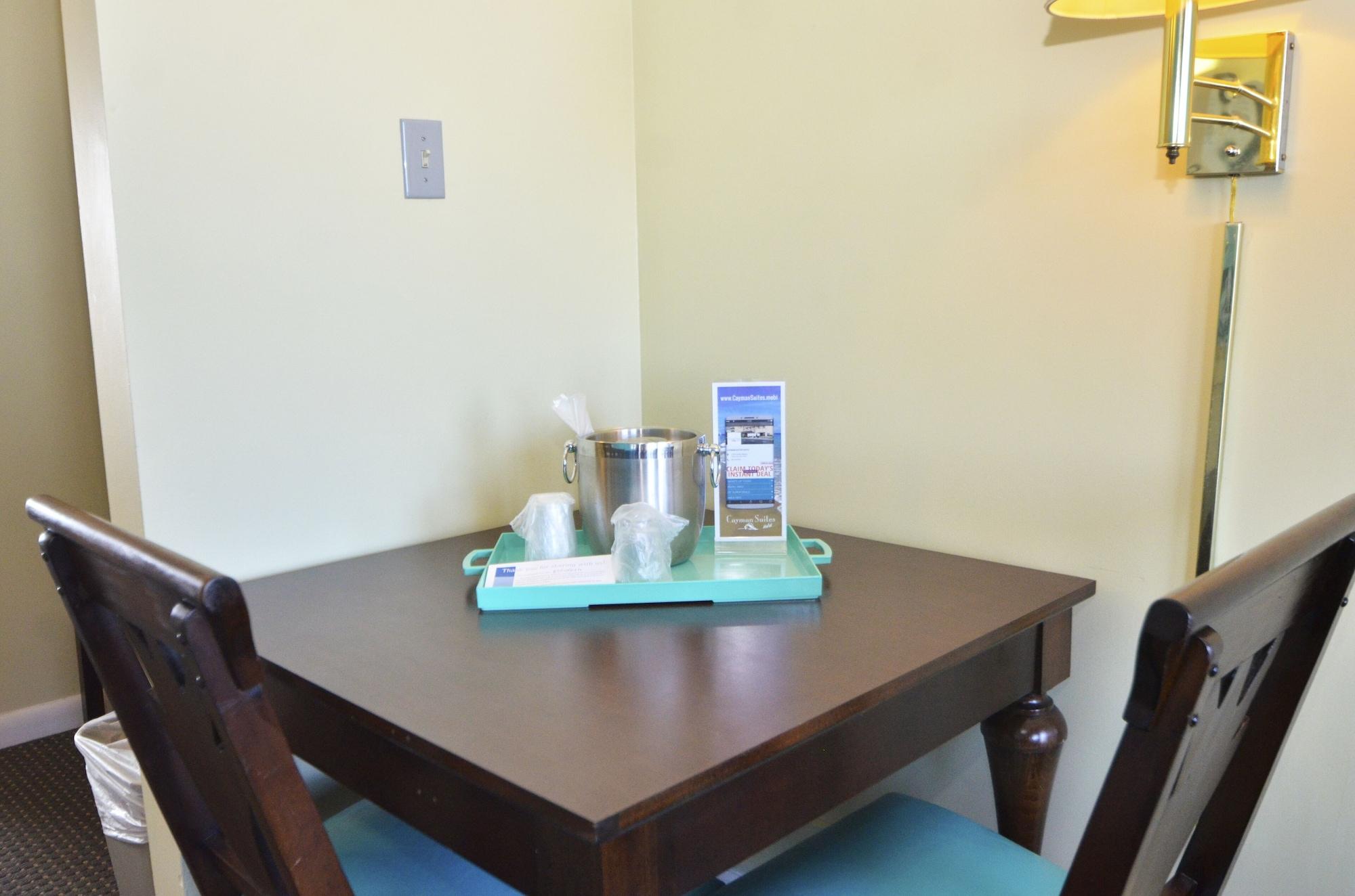 Cayman Suites Hotel Ocean City Eksteriør bilde